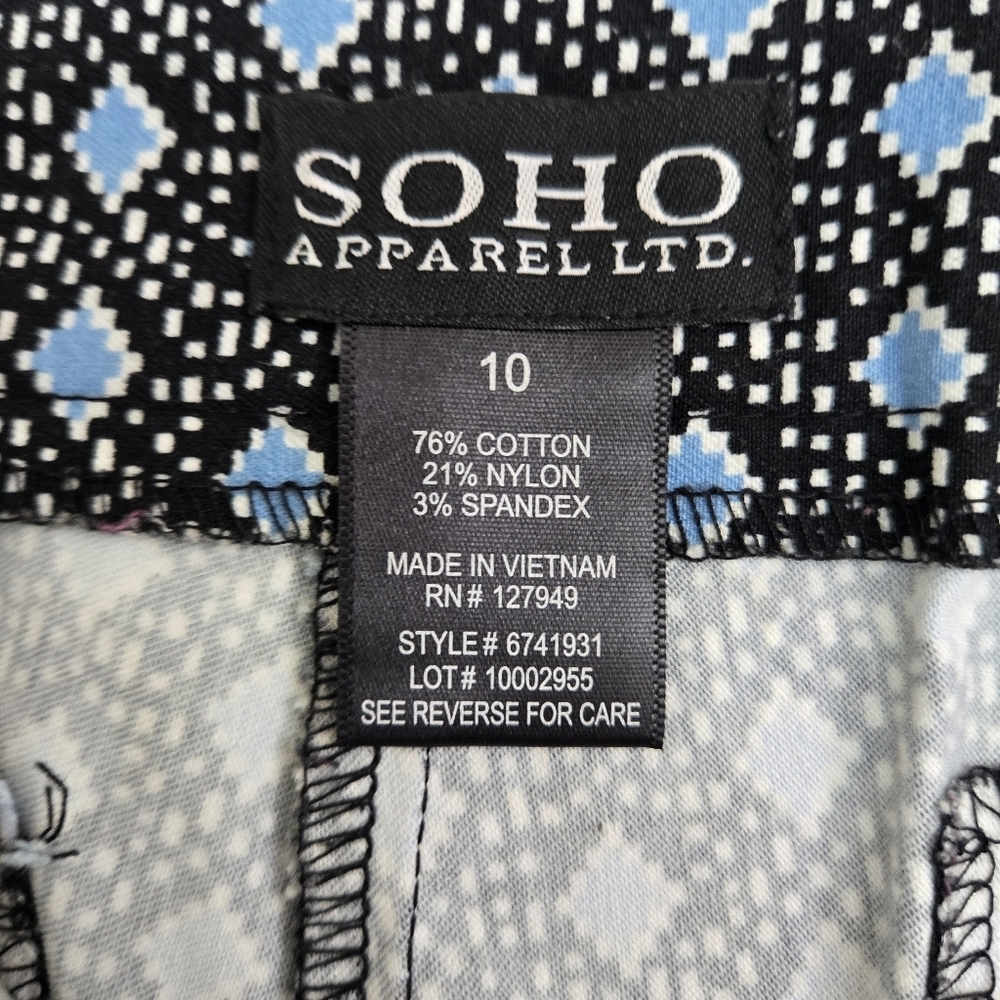 Women's Soho Apparel Shorts Size 10 - Picture 3 of 8